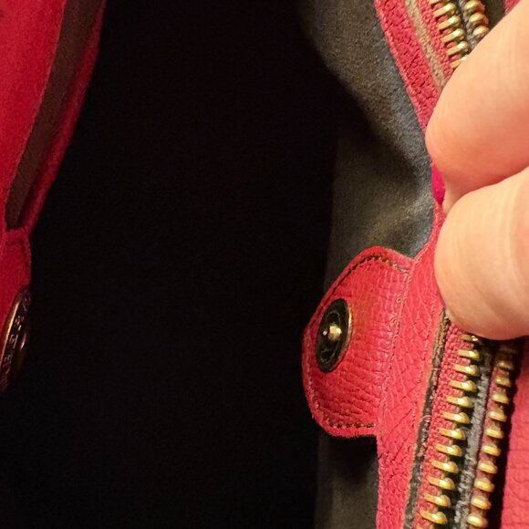 BURBERRY SM BANNER CRIMSON LEATHER CHECK CANVAS SHOULDER Medium TOTE BAG - Picture 11 of 16